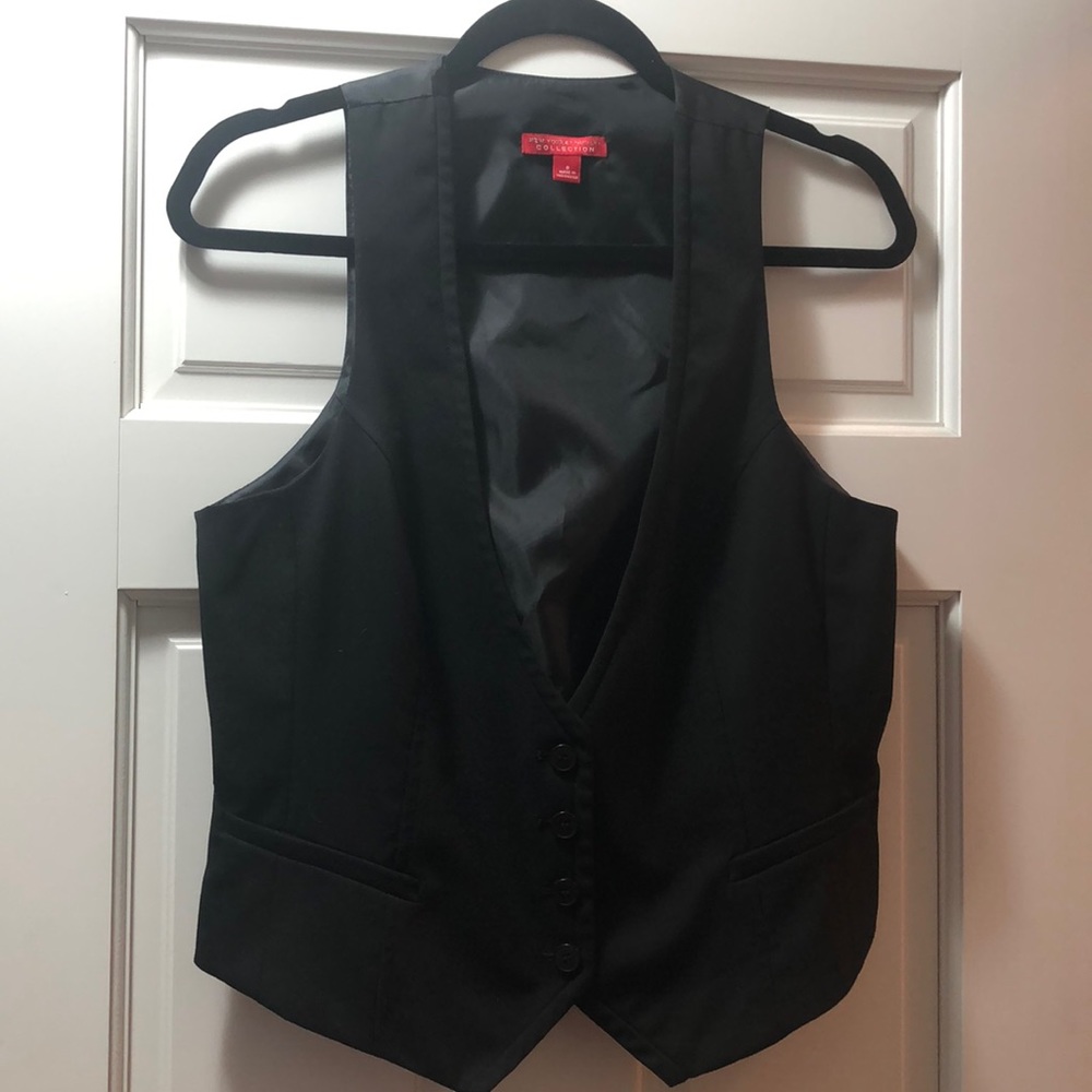New York & Co Tuxedo Vest